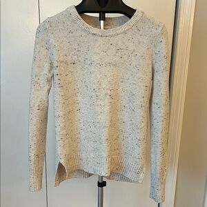 Old Navy Speckled White Crew Neck Sweater